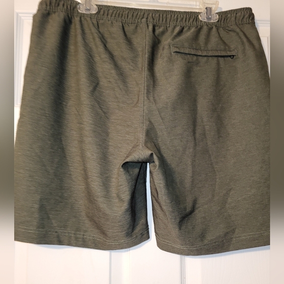 Copper & Oak Men's Tech Shorts Green  Size Large Outdoor Camping - Picture 3 of 8